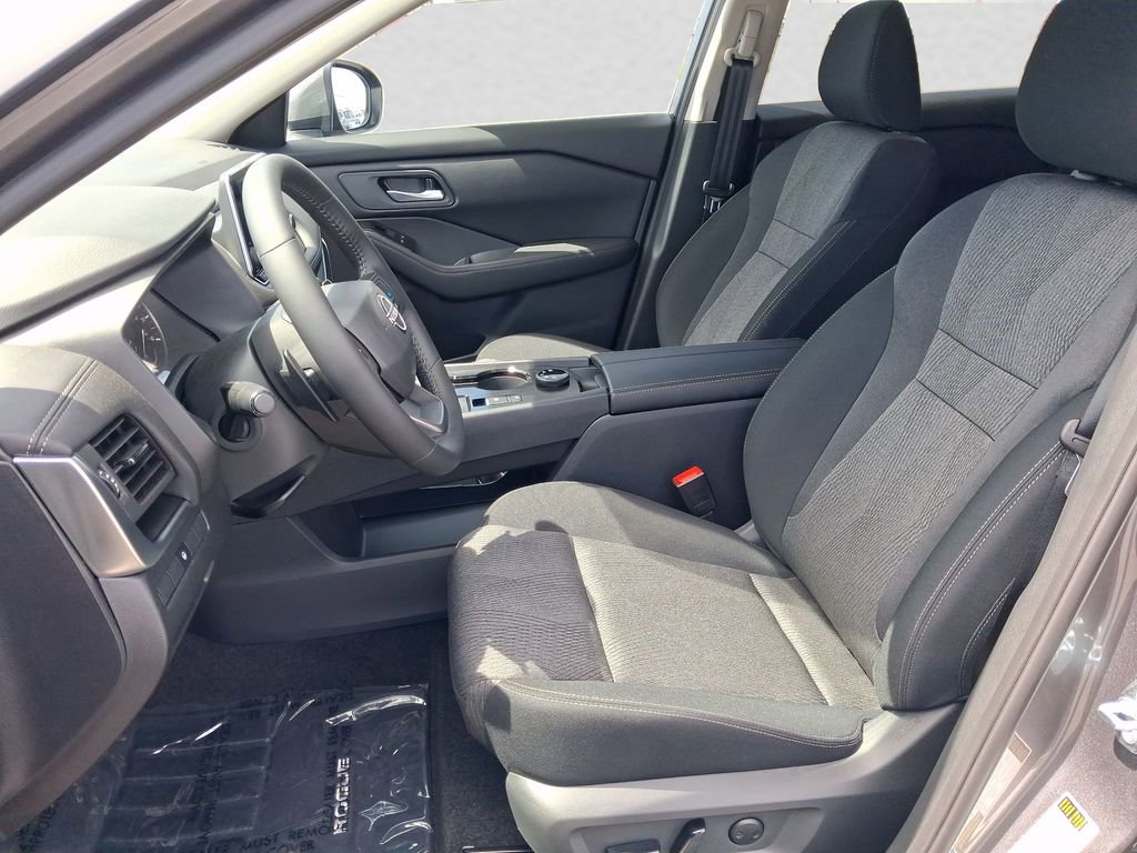 New 2026 Nissan Rogue SV AWD/4WD image 9