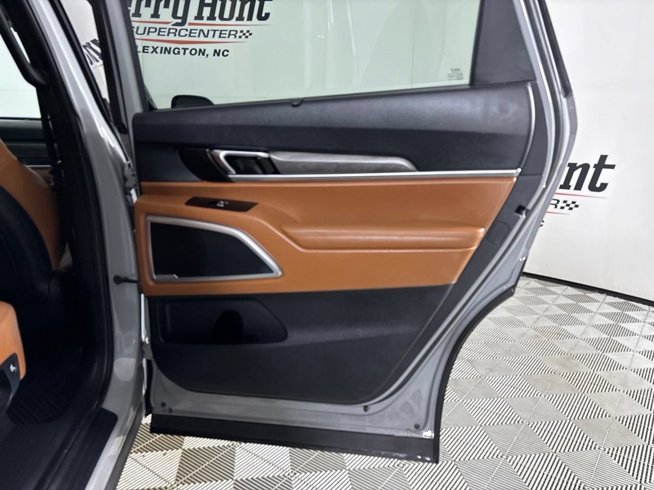 Used 2023 Kia Telluride EX X-Line AWD/4WD image 30