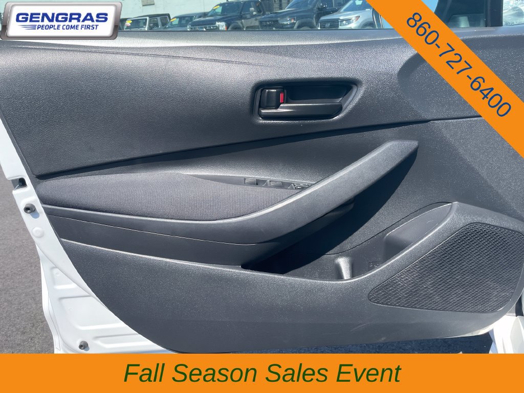 Used 2024 Toyota Corolla LE FWD image 32