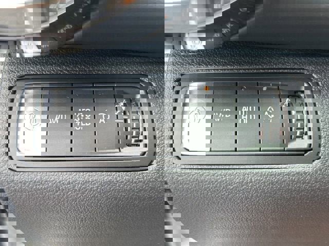 New 2026 Chevrolet Equinox LT w/ Convenience Package II image 23