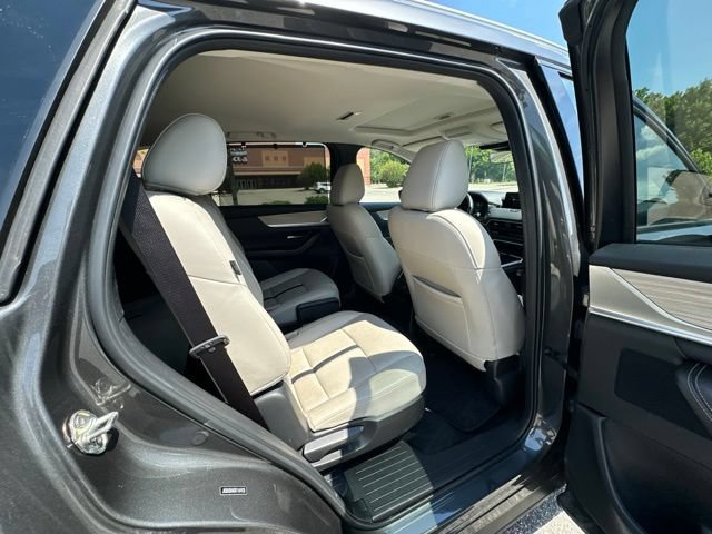 Used 2024 MAZDA CX-90 Plug-In Hybrid w/ Preferred AWD/4WD image 17