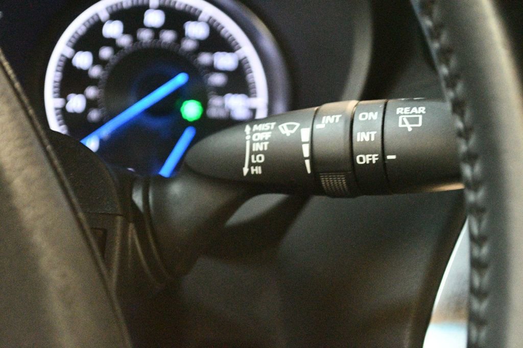Used 2022 Toyota Venza XLE image 69