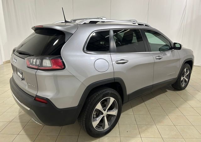 Used 2019 Jeep Cherokee Limited w/ Luxury Group image 5