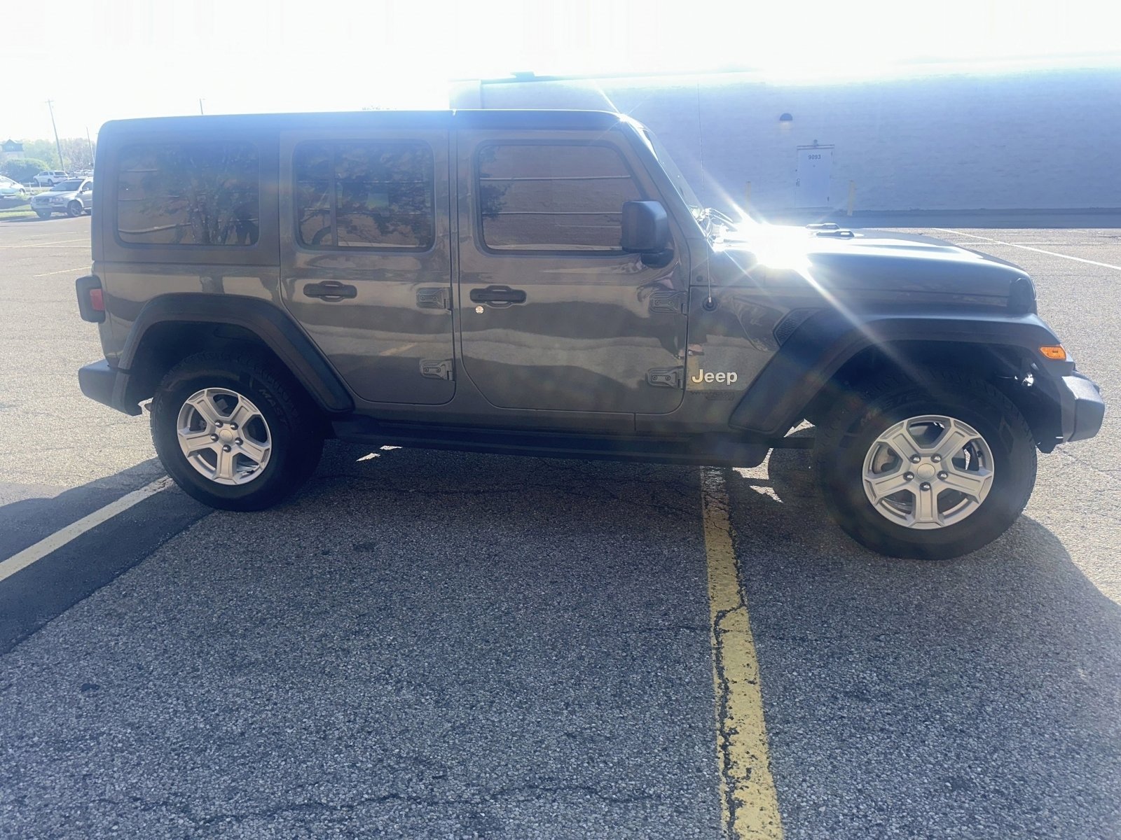 Used 2018 Jeep Wrangler Unlimited Sport S image 11