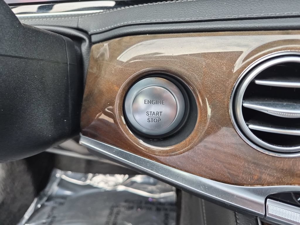 Used 2014 Mercedes-Benz S 550 Sedan image 22