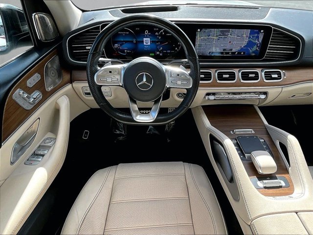 Used 2023 Mercedes-Benz GLS 580 4MATIC image 5