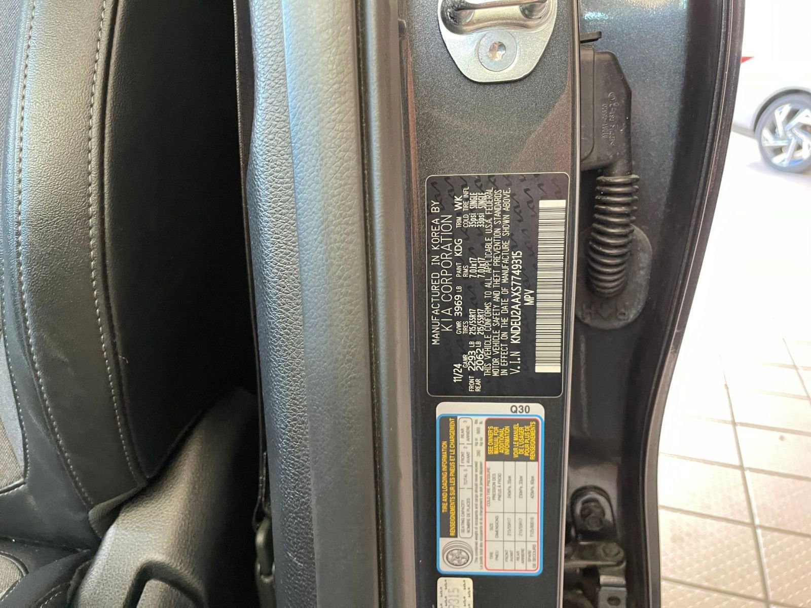 Used 2025 Kia Seltos S FWD image 24