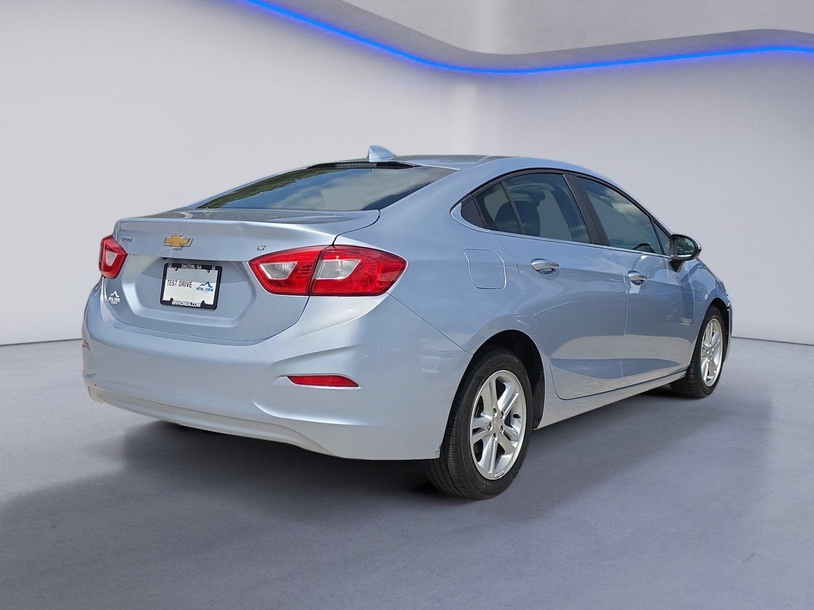 Used 2018 Chevrolet Cruze LT w/ Convenience Package FWD image 6