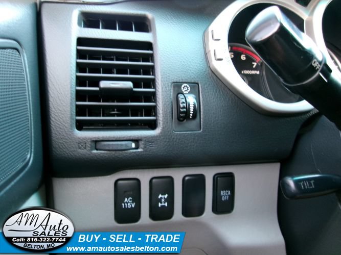 Used 2004 Toyota 4Runner Limited AWD/4WD image 12