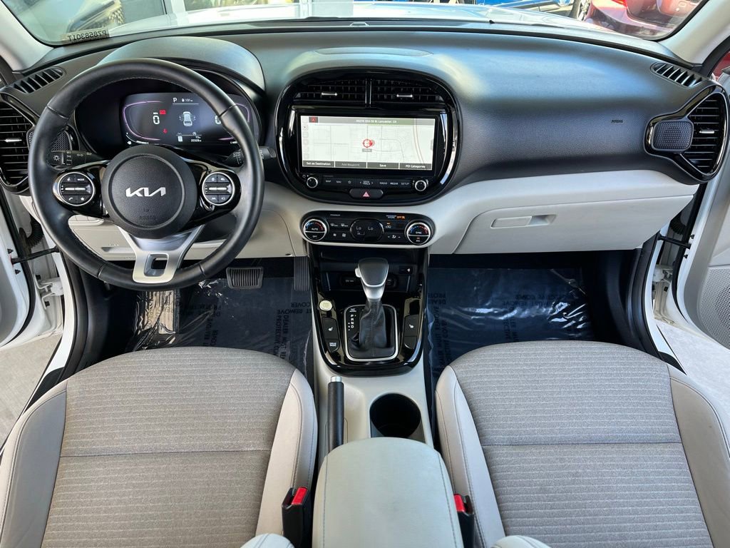 Used 2023 Kia Soul EX FWD image 9