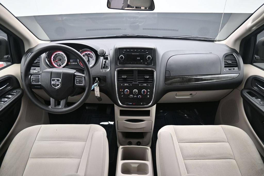 Used 2016 Dodge Grand Caravan SE w/ Quick Order Package 29E SE FWD image 13