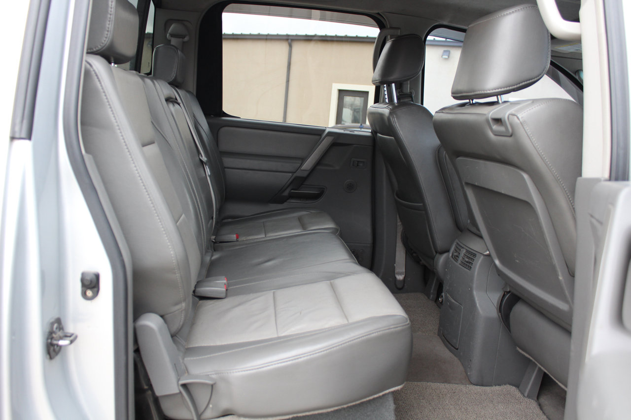 Used 2006 Nissan Titan LE w/ (R02) LE Off-Road Pkg image 66