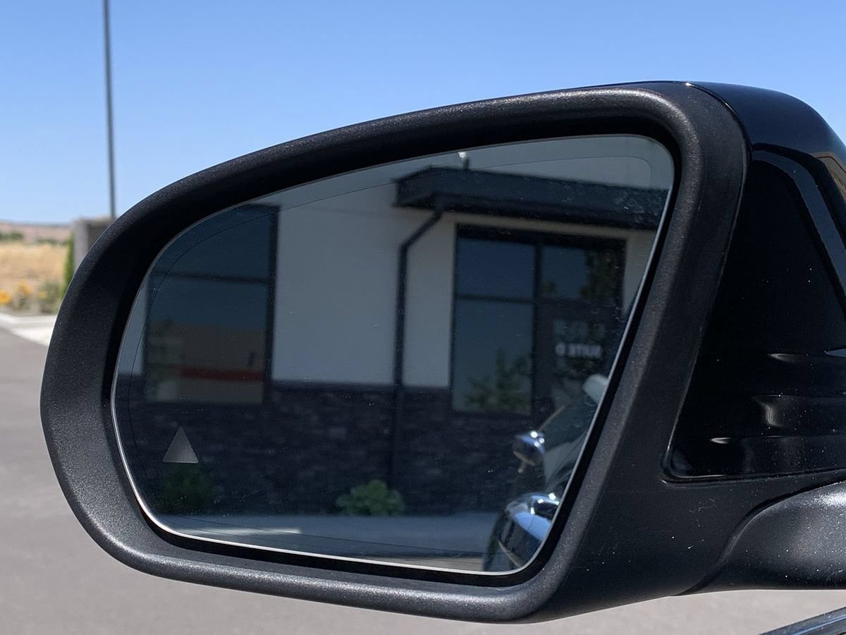 Used 2018 Mercedes-Benz GLC 300 4MATIC image 13