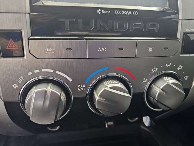 Used 2014 Toyota Tundra SR5 w/ SR5 Upgrade Package image 19