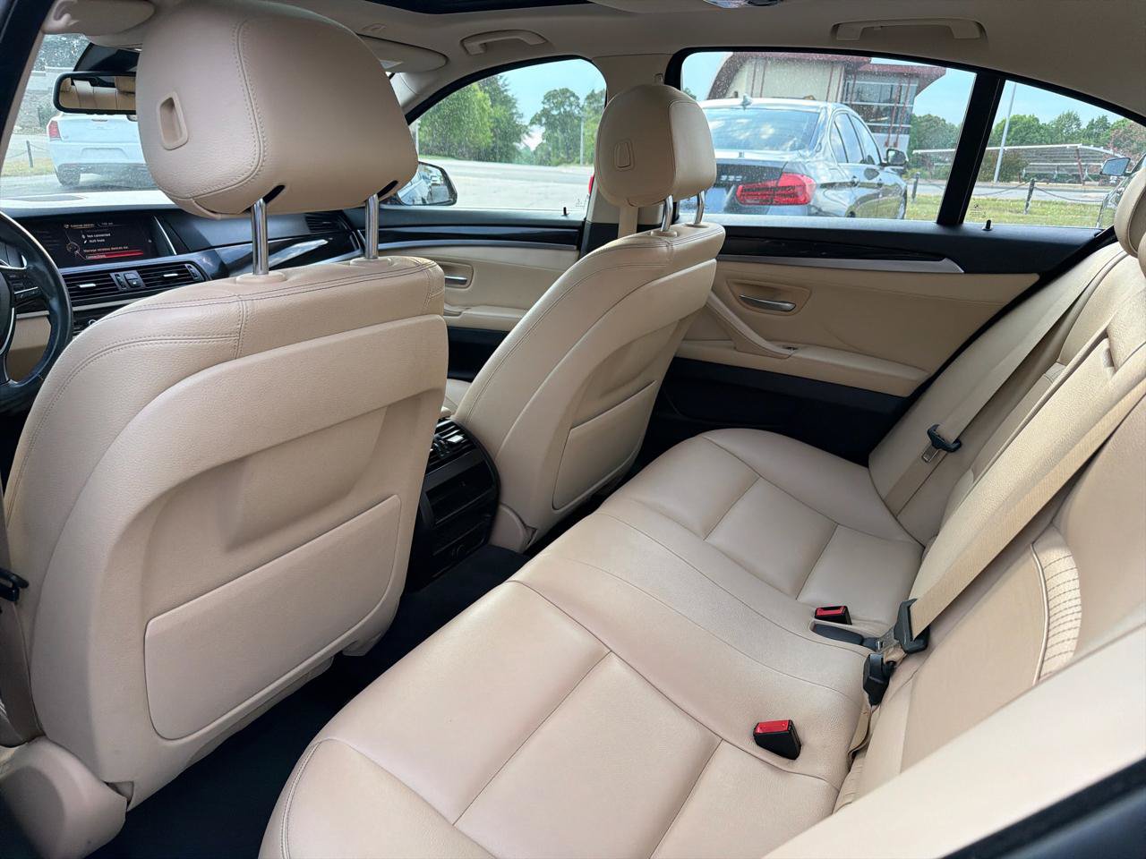 Used 2016 BMW 528i Sedan RWD image 18