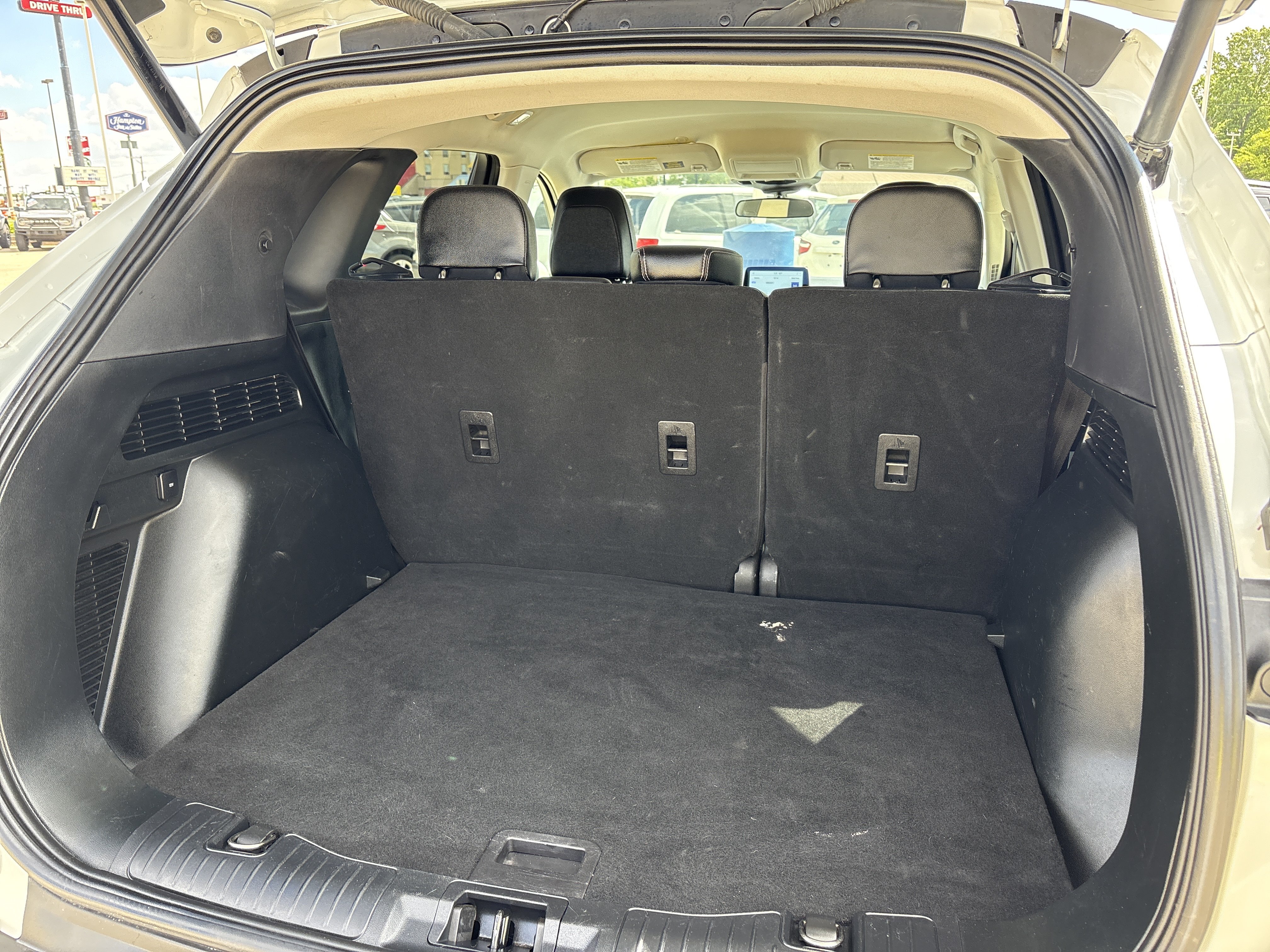 Used 2022 Ford Escape SEL FWD image 6