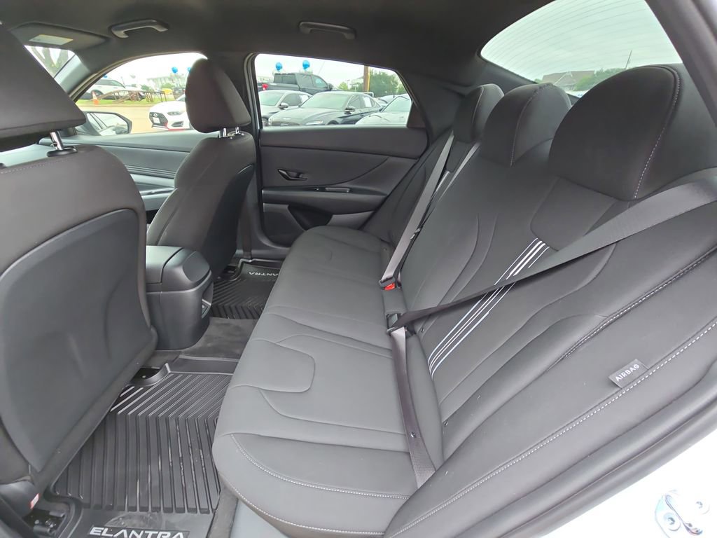 Certified 2026 Hyundai Elantra Sport FWD image 13