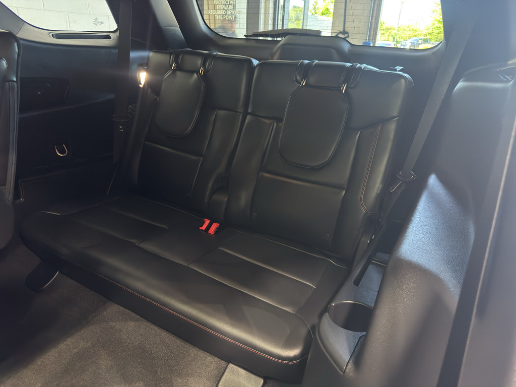 Used 2025 Ford Explorer ST AWD/4WD image 12