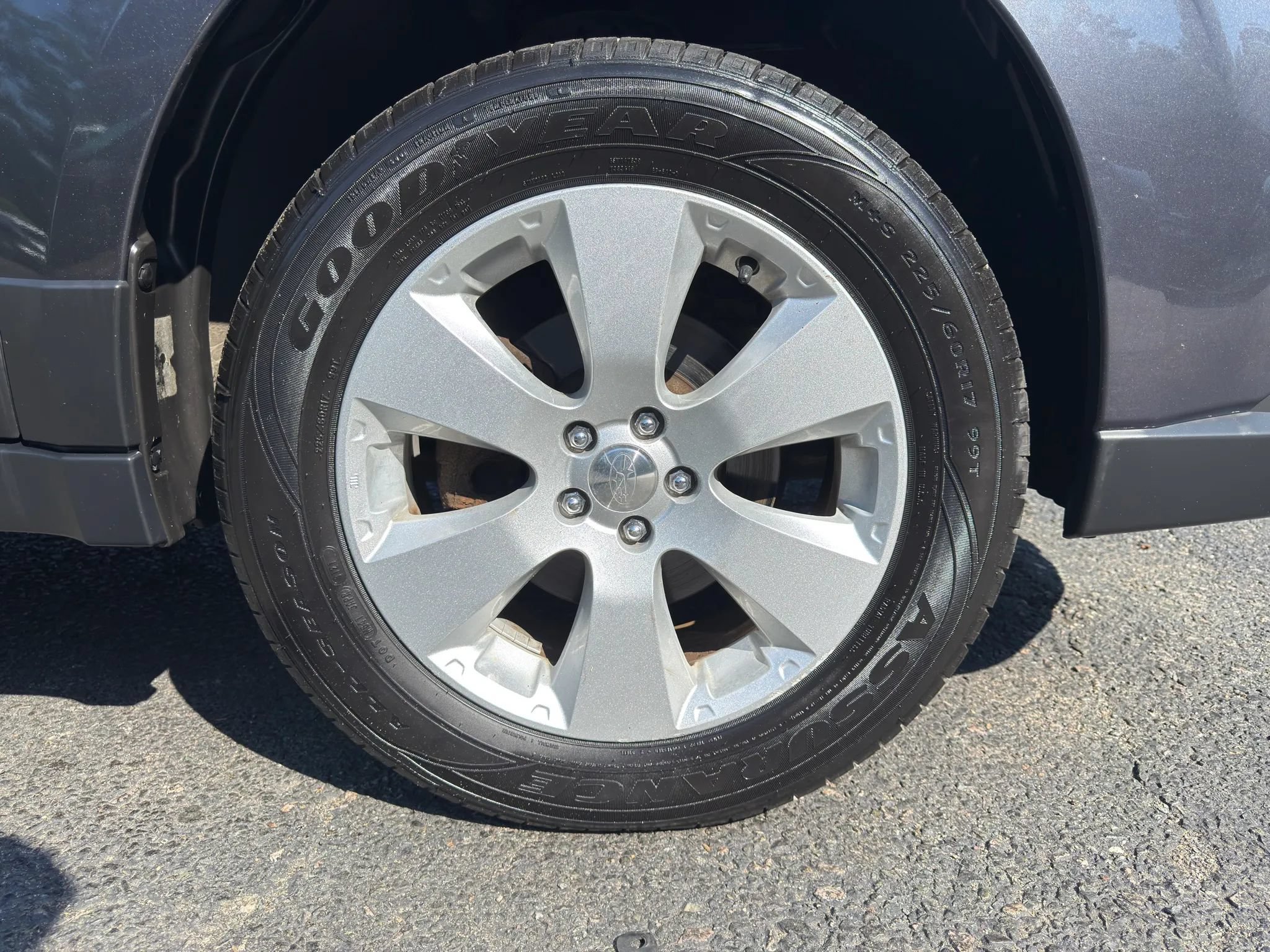 Used 2012 Subaru Outback 2.5i w/ Alloy Wheel Pkg AWD/4WD image 9