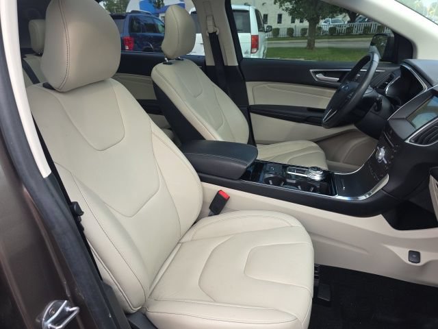 Used 2019 Ford Edge Titanium FWD image 20