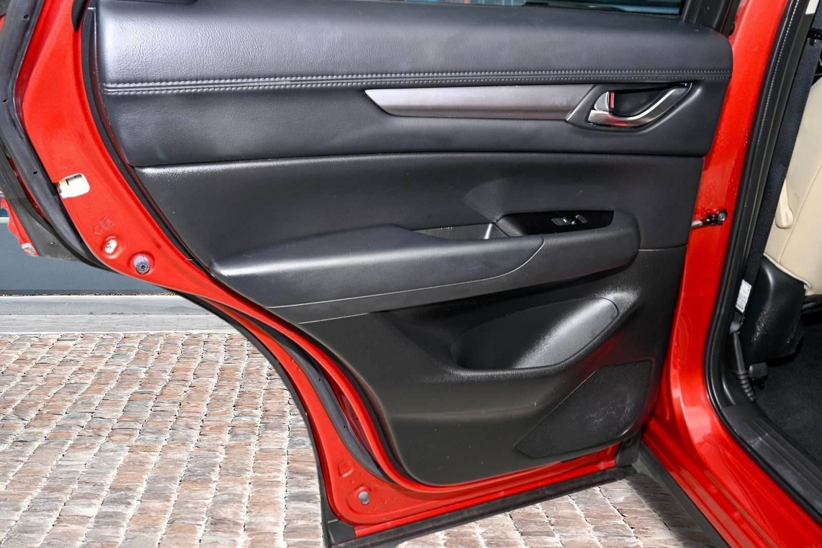 Used 2019 MAZDA CX-5 Touring image 19