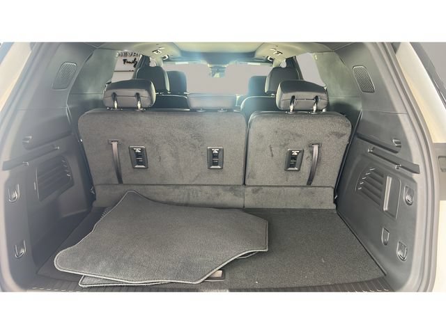 New 2027 Chevrolet Traverse LT w/ Sun and Wheel Package FWD image 22