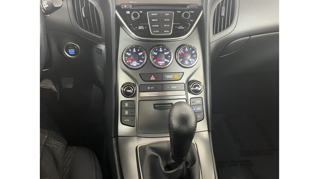 Used 2016 Hyundai Genesis 3.8 RWD image 19