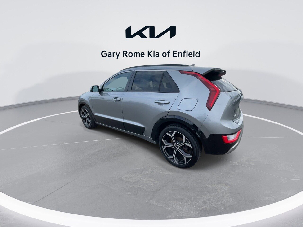 Certified 2023 Kia Niro EX Touring image 6