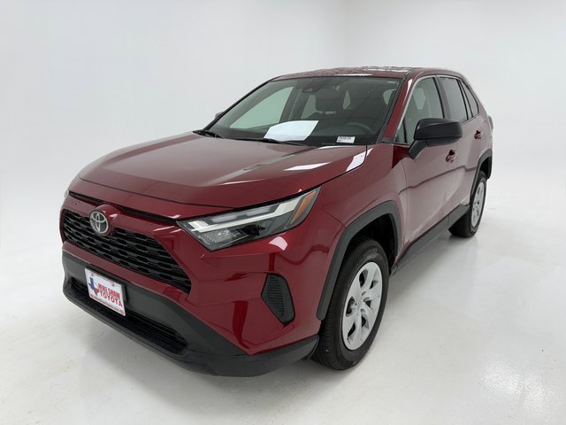 Used 2025 Toyota RAV4 LE image 4