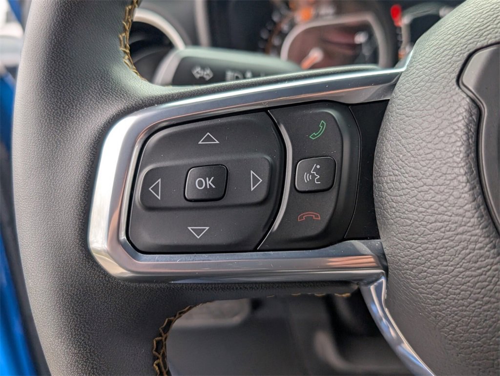 Certified 2024 Jeep Wrangler Sahara w/ Technology Group image 27