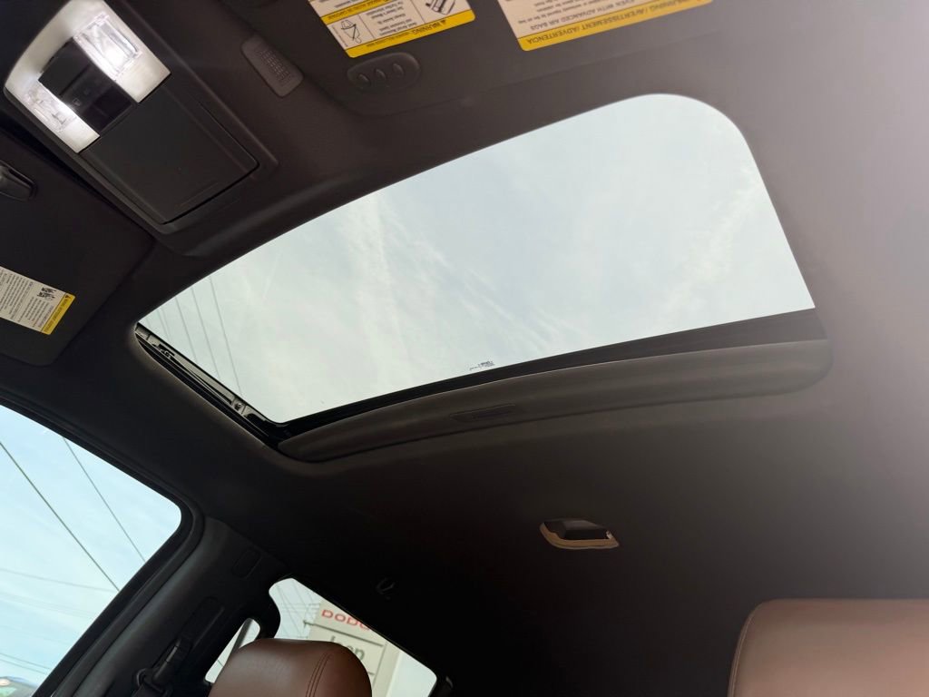 Used 2014 Ford F150 Platinum image 29