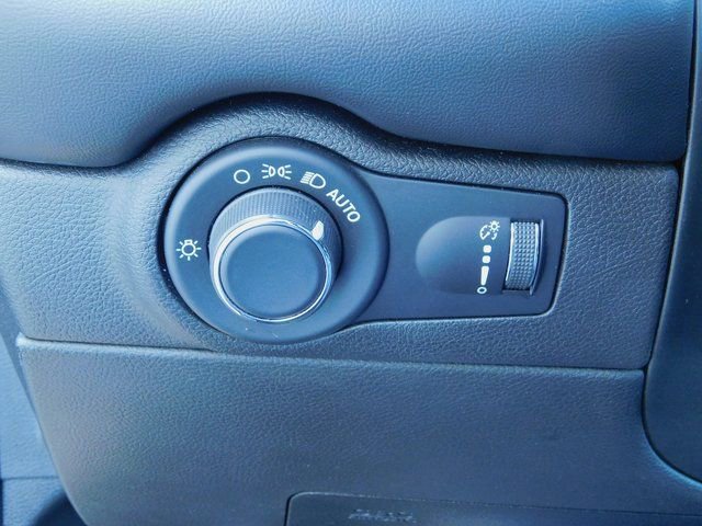 Used 2023 Dodge Durango GT image 13