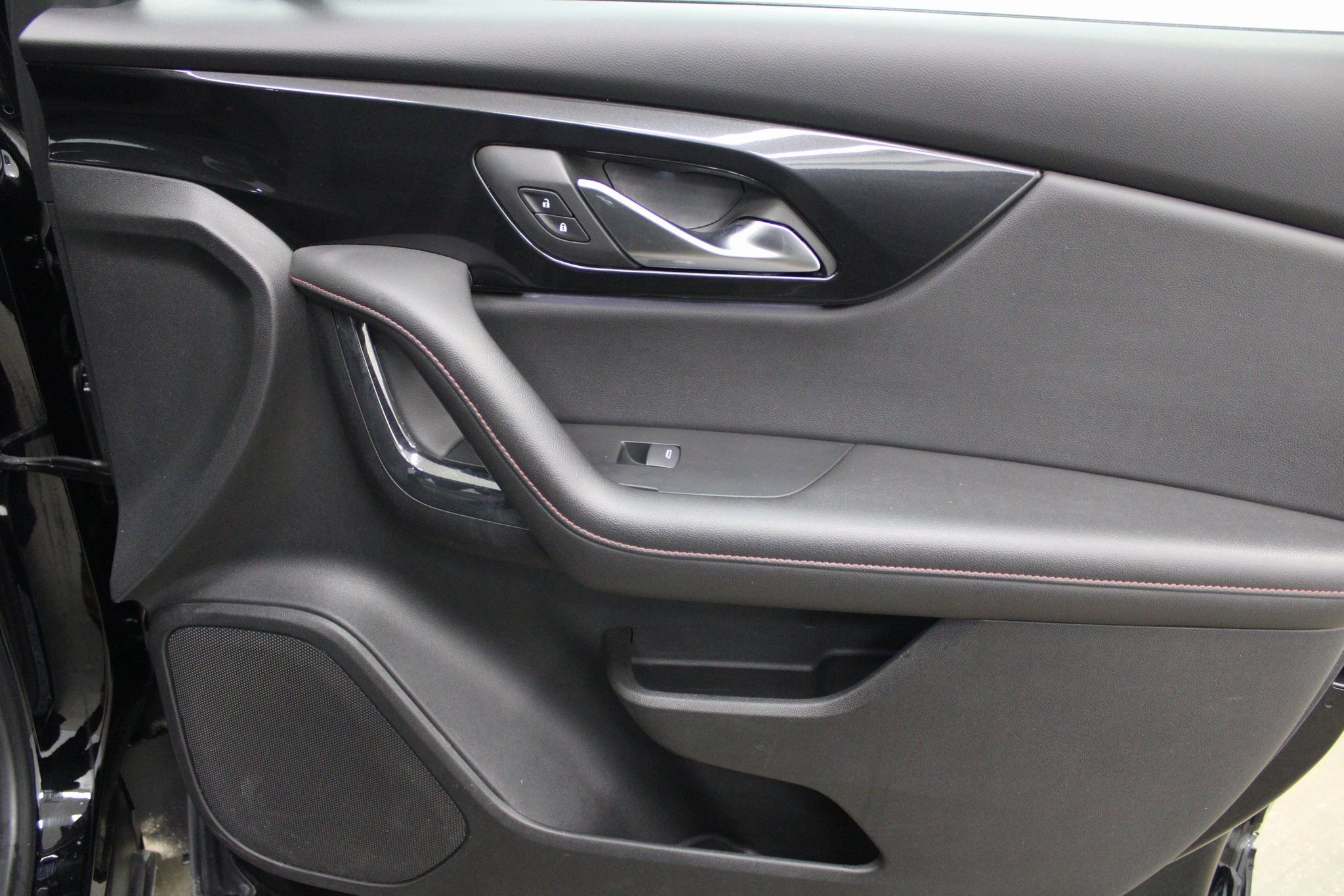 Used 2022 Chevrolet Blazer RS image 31