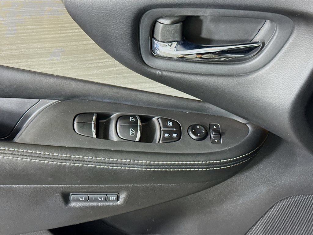 Used 2017 Nissan Murano SL AWD/4WD image 23