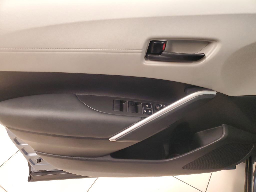 Certified 2023 Toyota Corolla Cross LE image 17