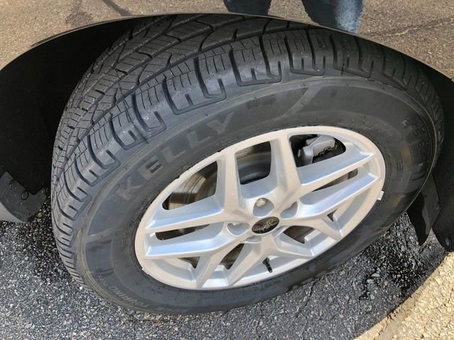 Used 2024 Ford Edge SEL image 20