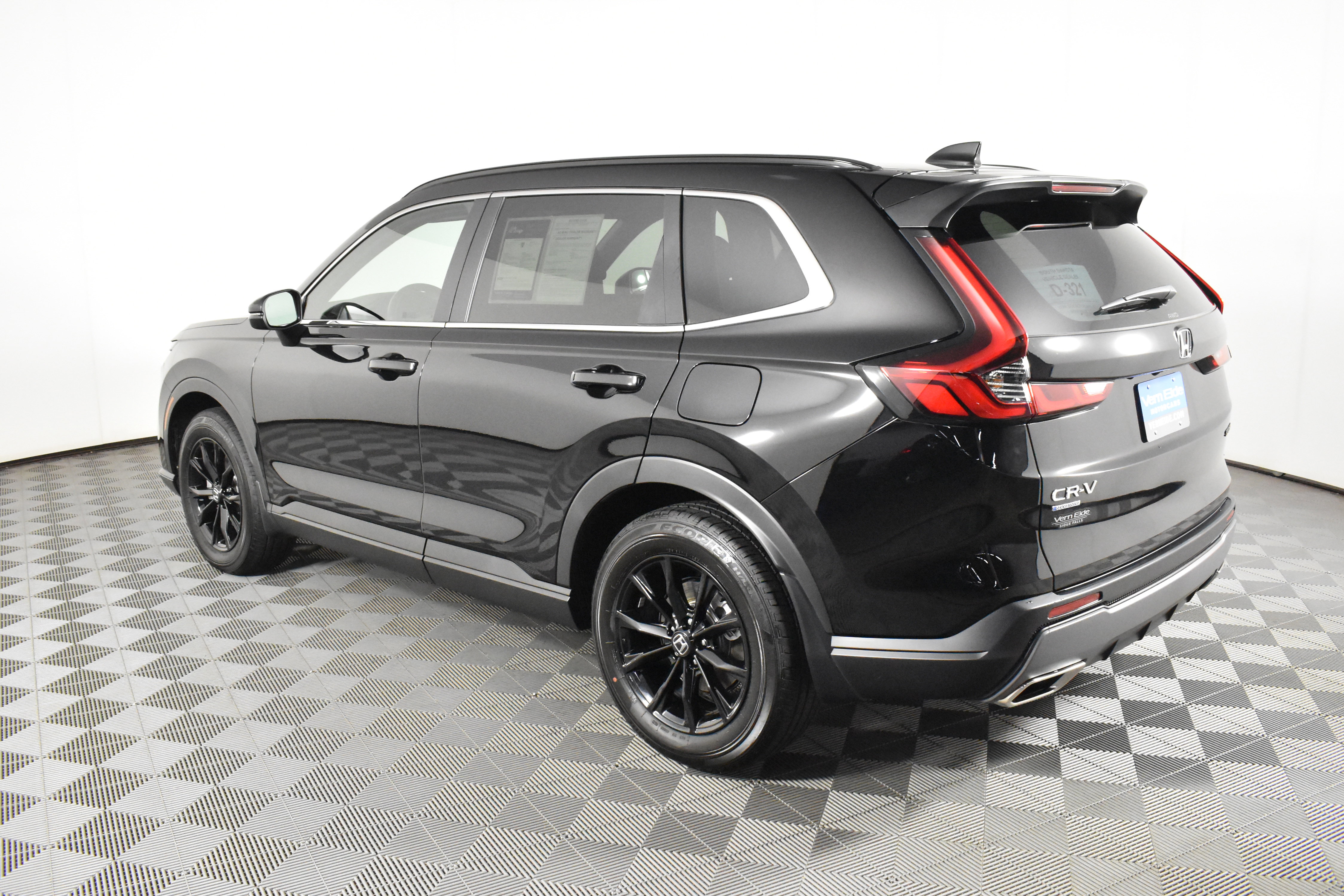 Used 2025 Honda CR-V Sport image 8