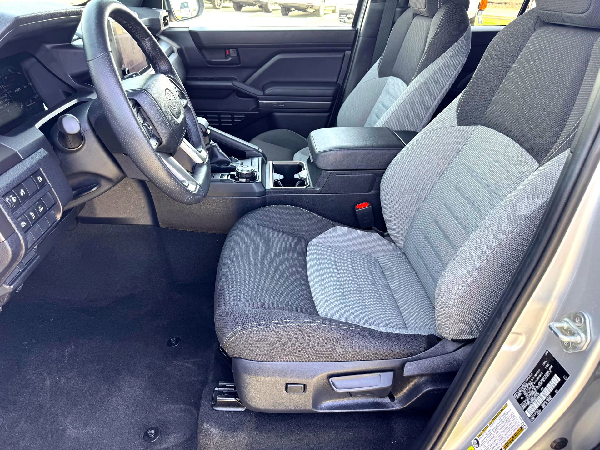 Used 2025 Toyota 4Runner TRD Off-Road image 14