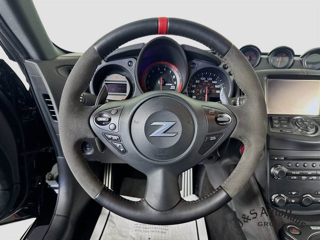 Used 2019 Nissan 370Z NISMO RWD image 12