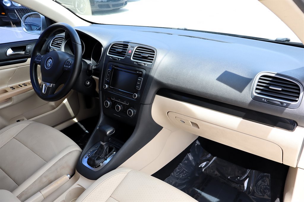 Used 2011 Volkswagen Jetta TDI FWD image 18