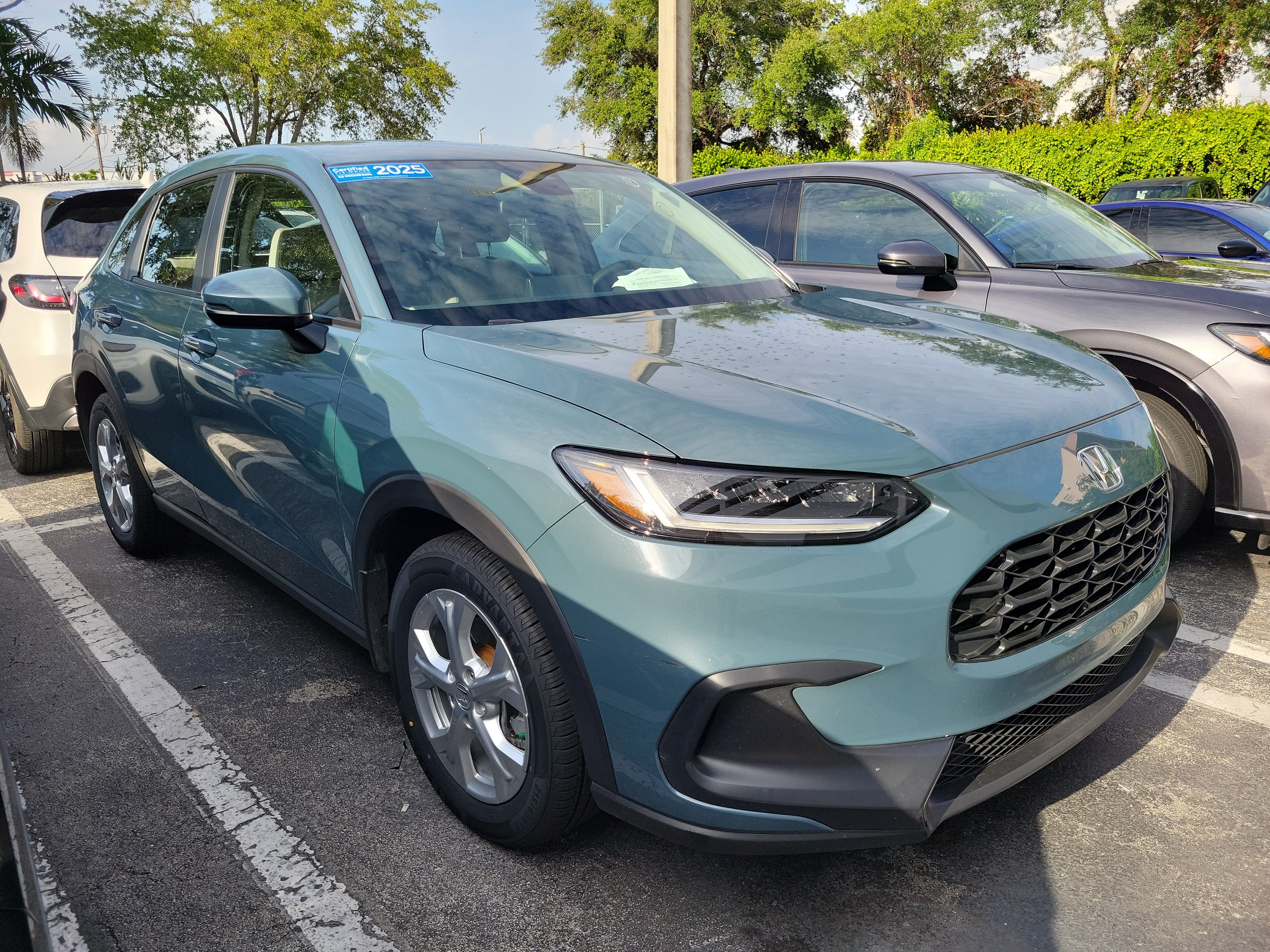 Certified 2025 Honda HR-V LX image 2