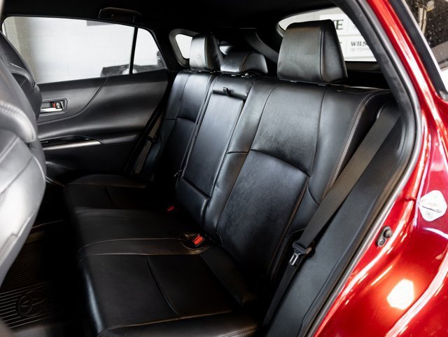 Used 2022 Toyota Venza XLE image 11