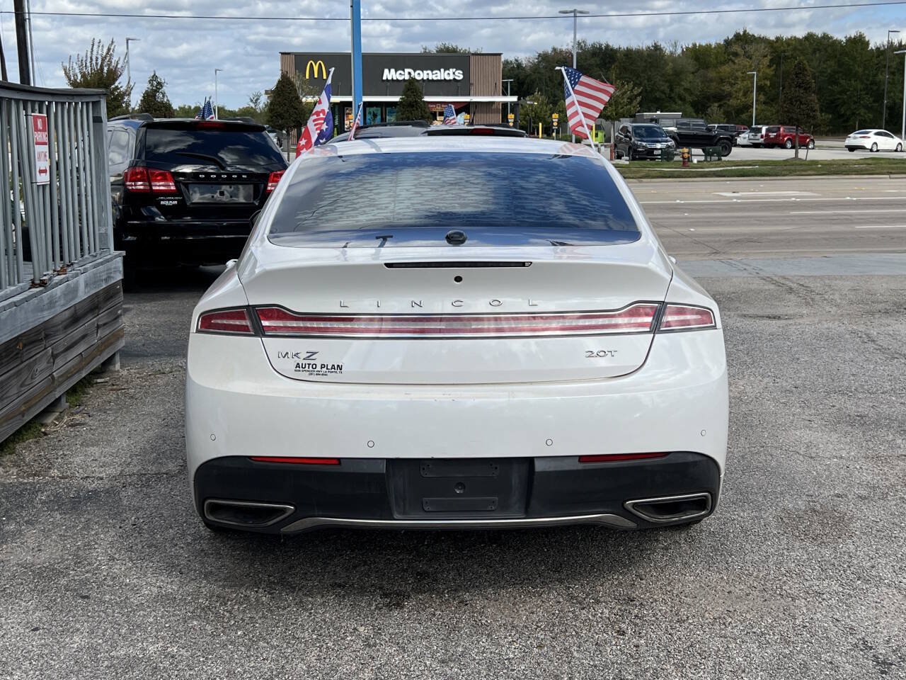 Used 2018 Lincoln MKZ Select w/ Select Plus Package FWD image 7