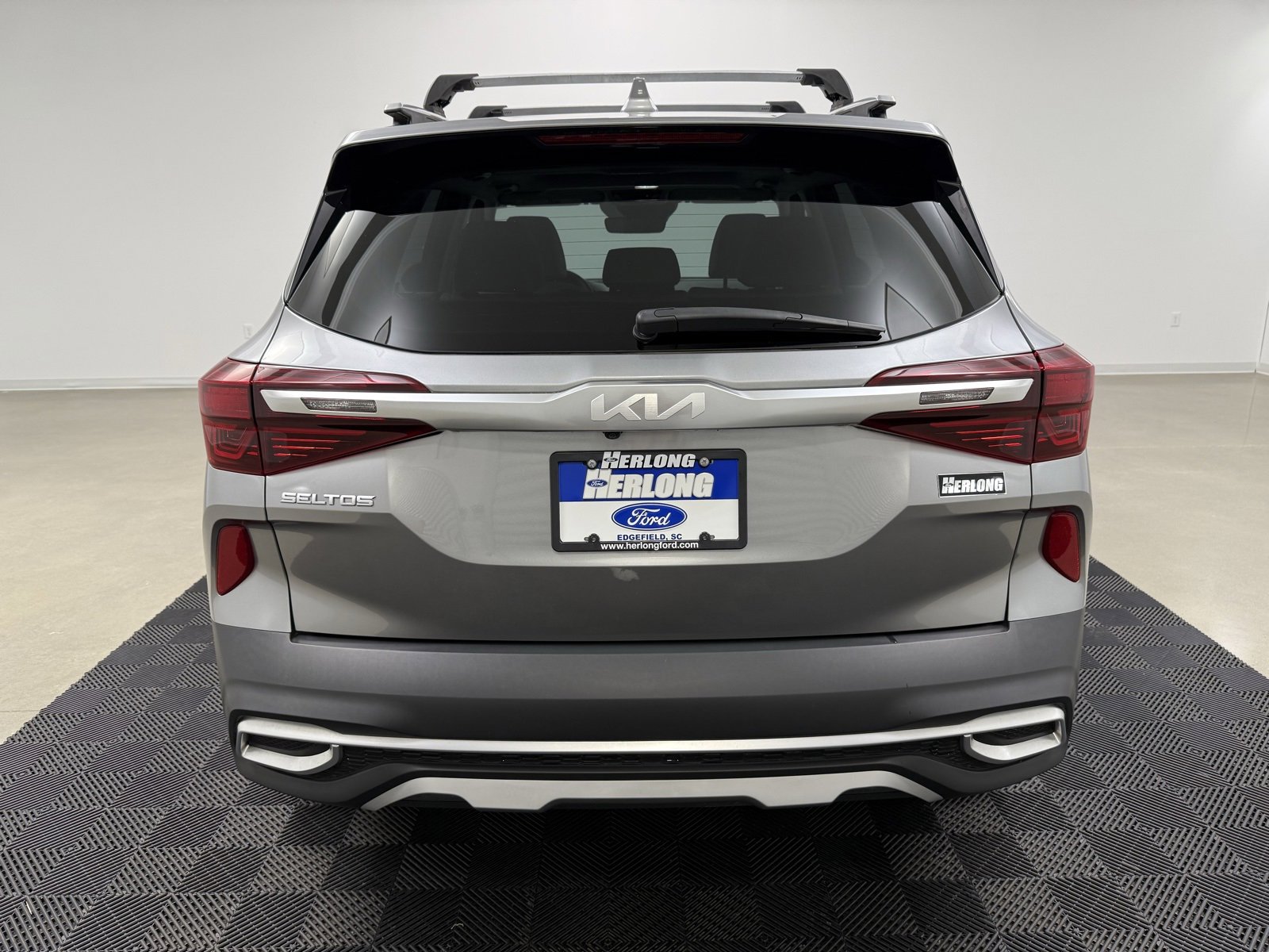 Used 2023 Kia Seltos SX w/ SX Sunroof Package image 5