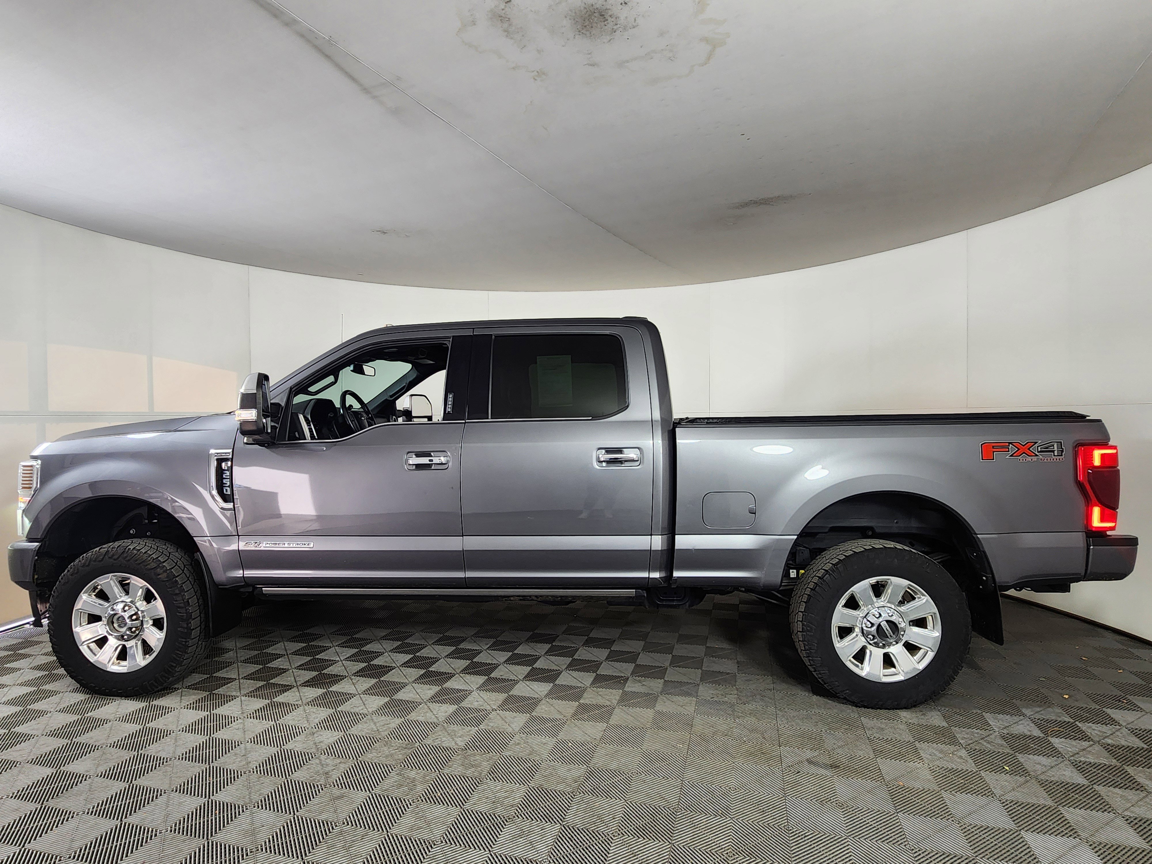 Used 2021 Ford F250 Platinum image 4