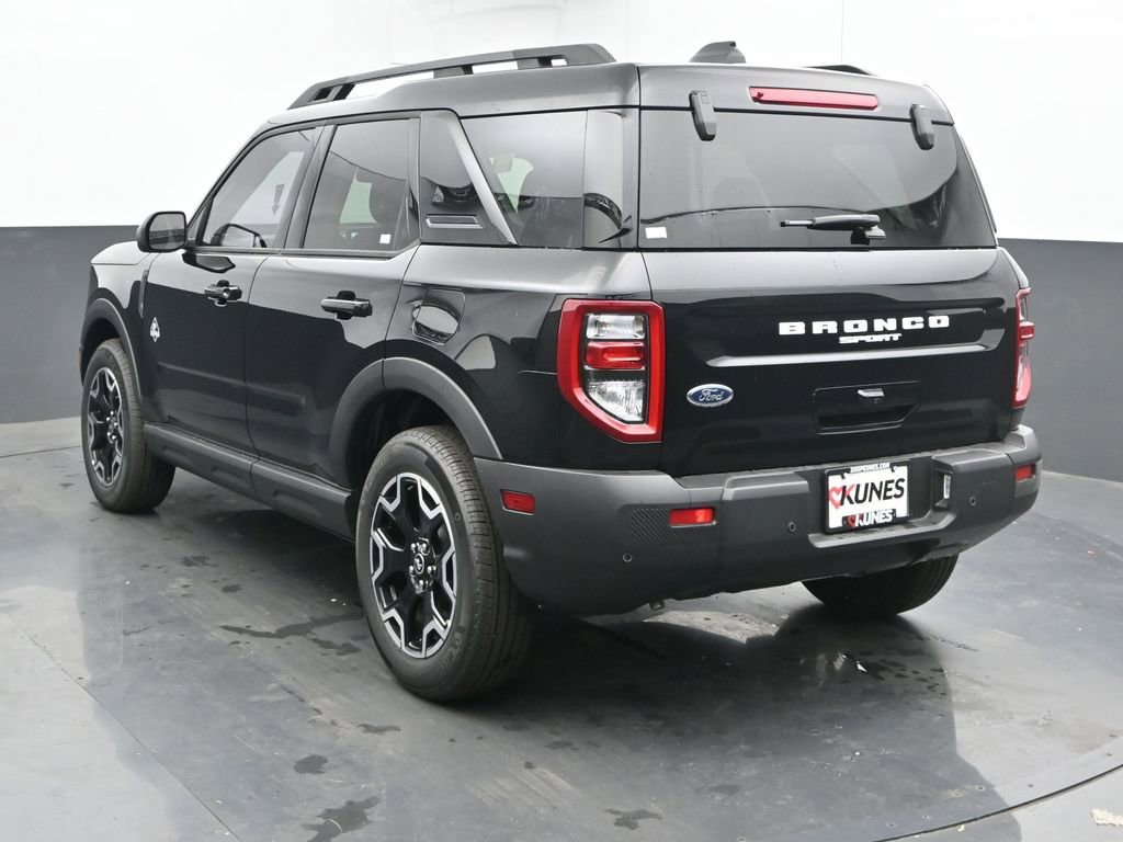New 2025 Ford Bronco Sport Outer Banks image 8