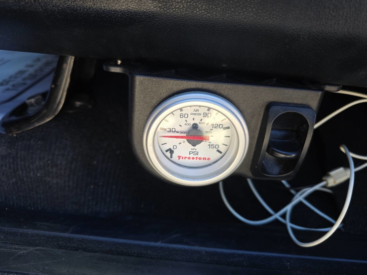 Used 2015 Toyota Tundra SR5 w/ TRD Off Road Package image 28