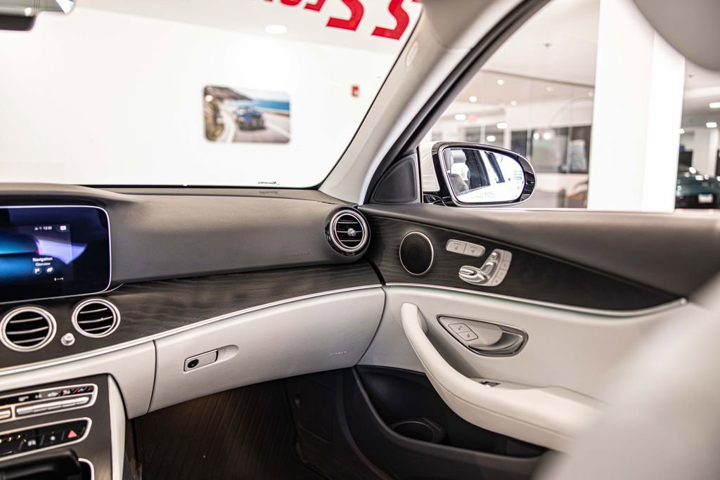 Used 2022 Mercedes-Benz E 450 4MATIC All-Terrain Wagon image 35