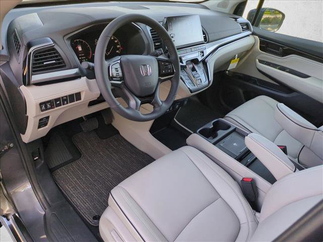 New 2026 Honda Odyssey Touring image 3