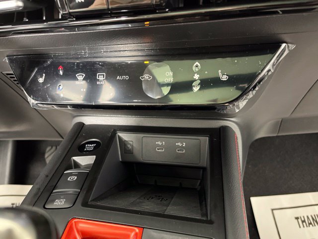 New 2026 Nissan Kicks SR w/ SR Premium Package FWD image 27